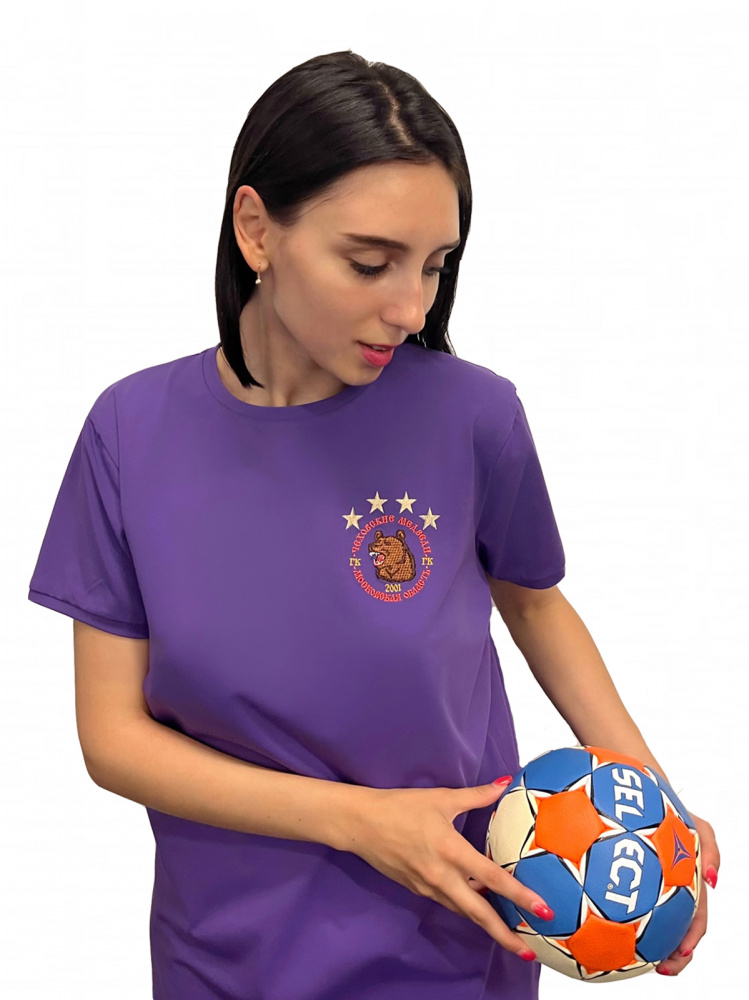 Футболка с вышивкой логотипа «Чеховские медведи» + нанесение «Герои Города» | фиолетовая | Размер: L